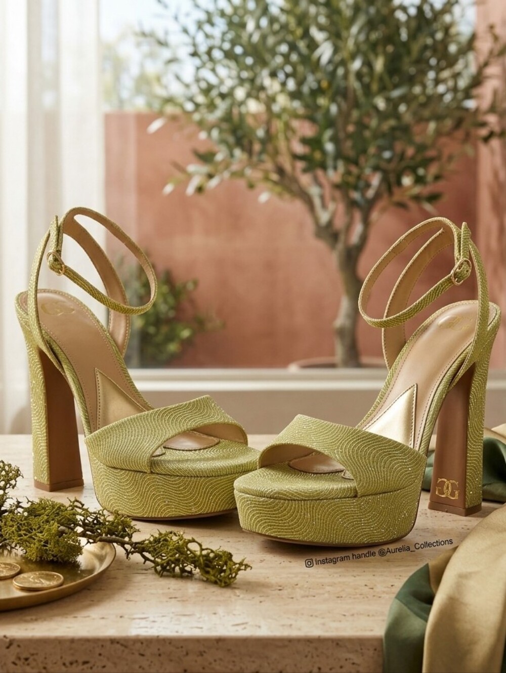 GB Women's Dream-Scape Fern Glitter Platform Dress Sandals Size 9 - Picture 2 of 9